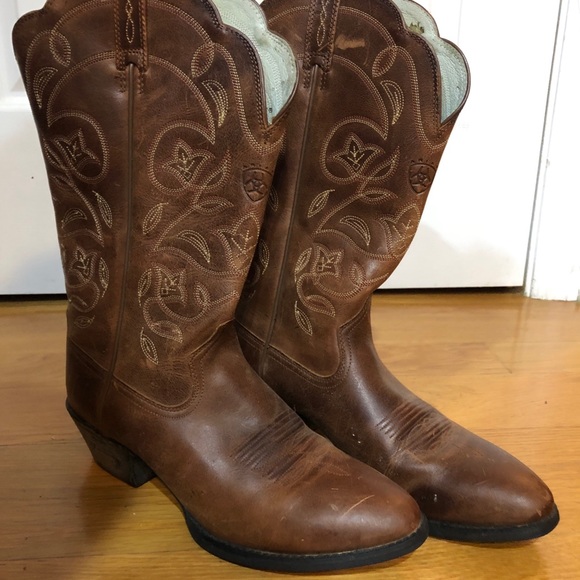 Ariat cowboy boots - Picture 2 of 3